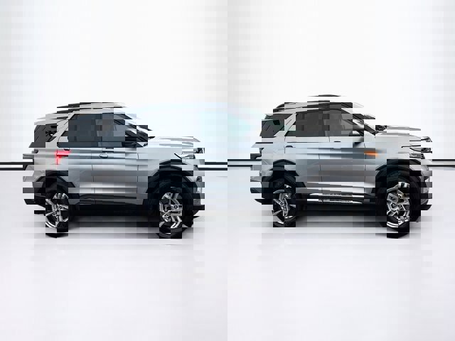 Certified 2022 Ford Explorer XLT image 7