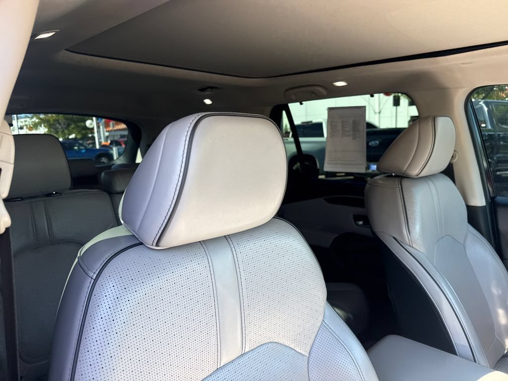 Used 2024 Honda Pilot Elite image 33