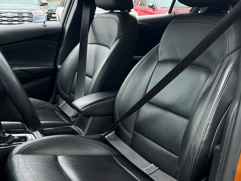 Used 2017 Chevrolet Cruze Premier w/ RS Package image 17