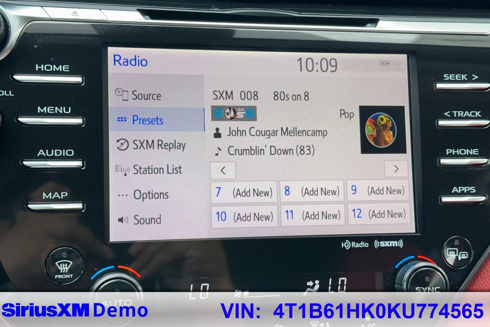 Used 2019 Toyota Camry XSE FWD image 31
