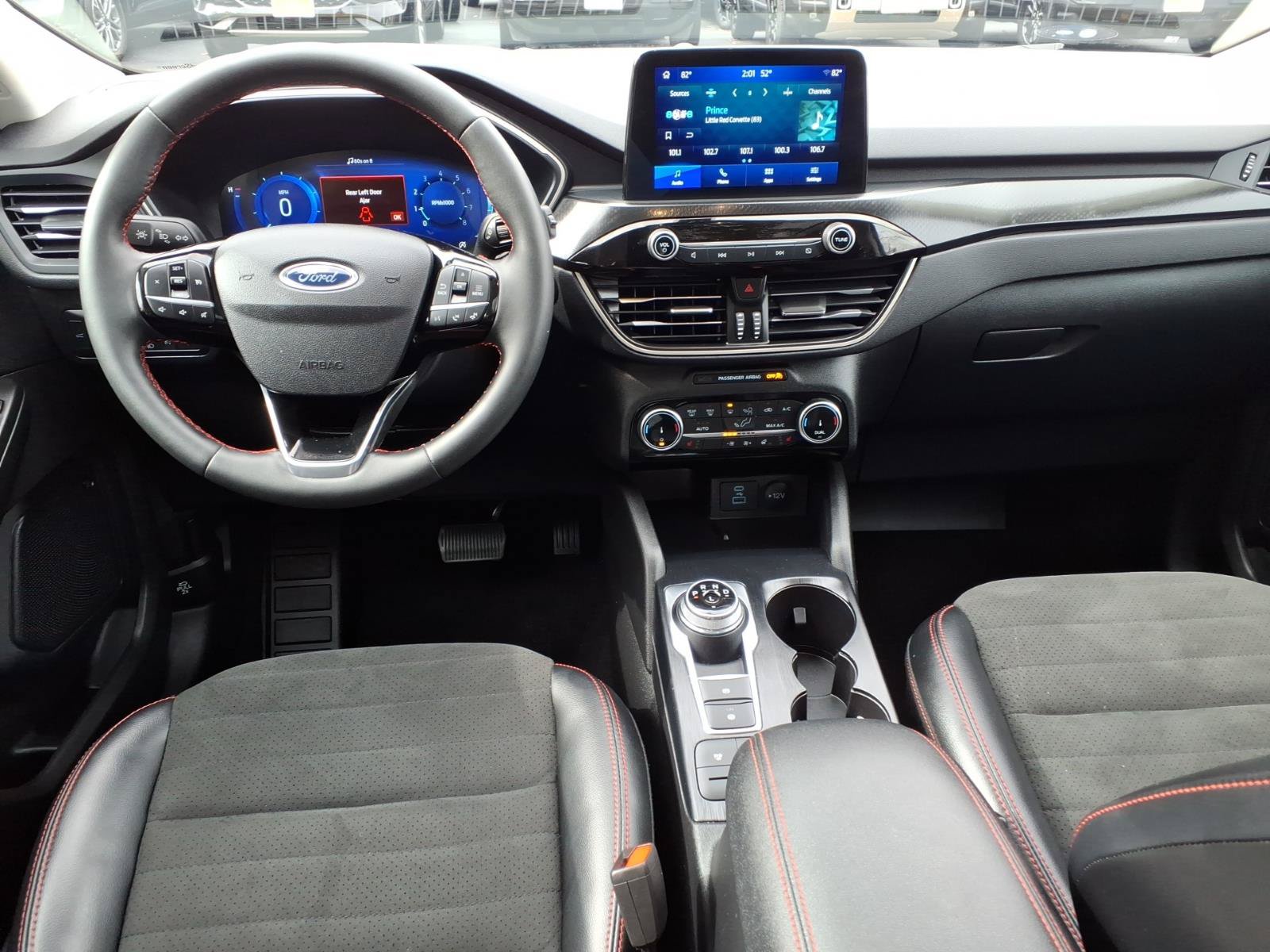 Certified 2022 Ford Escape SEL w/ SEL Stealth AWD Package image 12