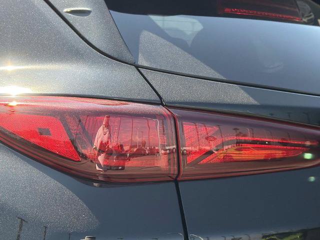 Used 2018 Hyundai Kona SEL w/ SEL Tech Package 02 FWD image 8