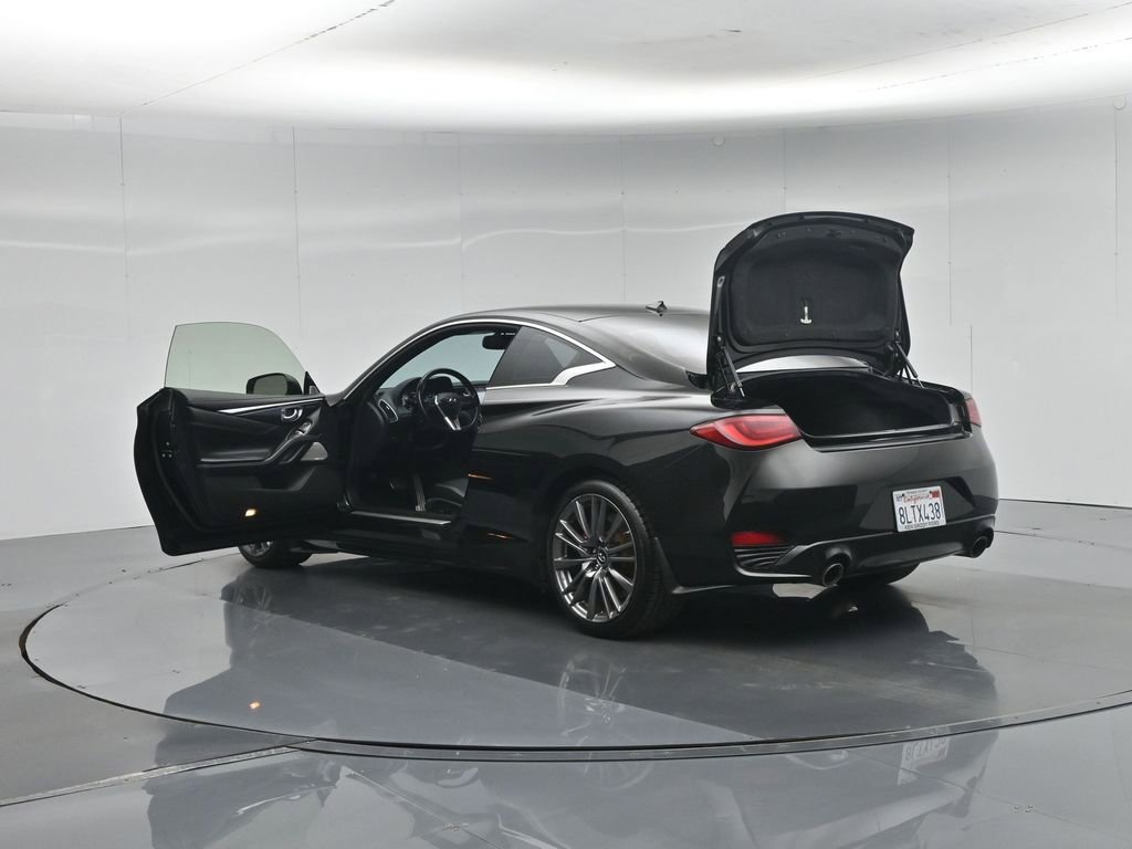 Used 2017 INFINITI Q60 Red Sport 400 RWD image 34