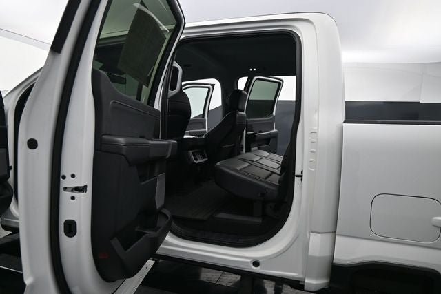 Certified 2025 Ford F350 Lariat w/ Lariat Ultimate Package AWD/4WD image 18