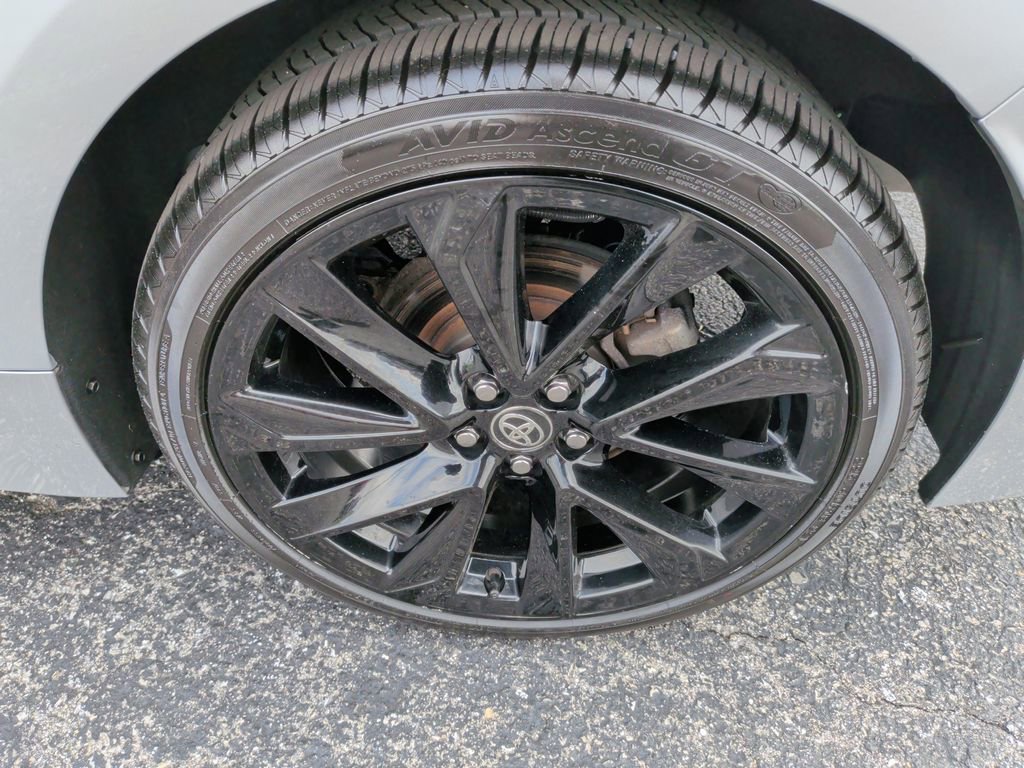 Used 2021 Toyota Corolla SE w/ Carpet Mat Package (TMS) FWD image 19