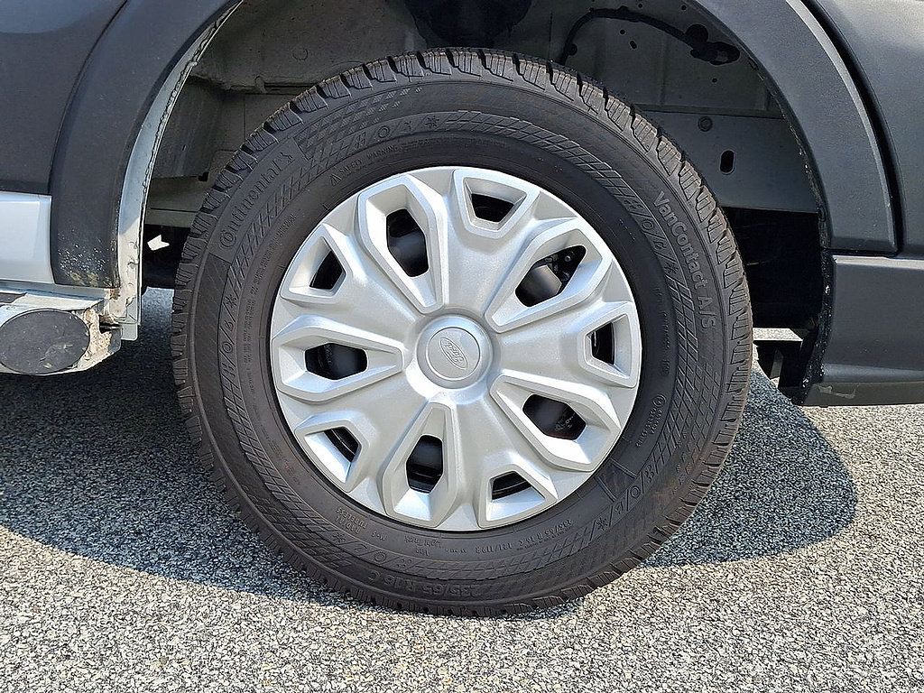 Certified 2025 Ford Transit 250 Low Roof w/ Exterior Upgrade Package RWD image 25