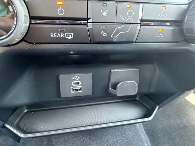 Certified 2025 Ford F150 XLT AWD/4WD image 31
