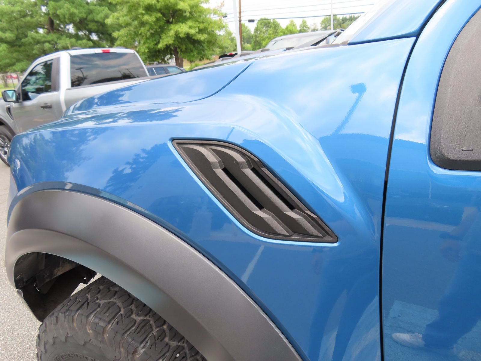 Certified 2019 Ford F150 Raptor w/ Equipment Group 802A Luxury AWD/4WD image 10