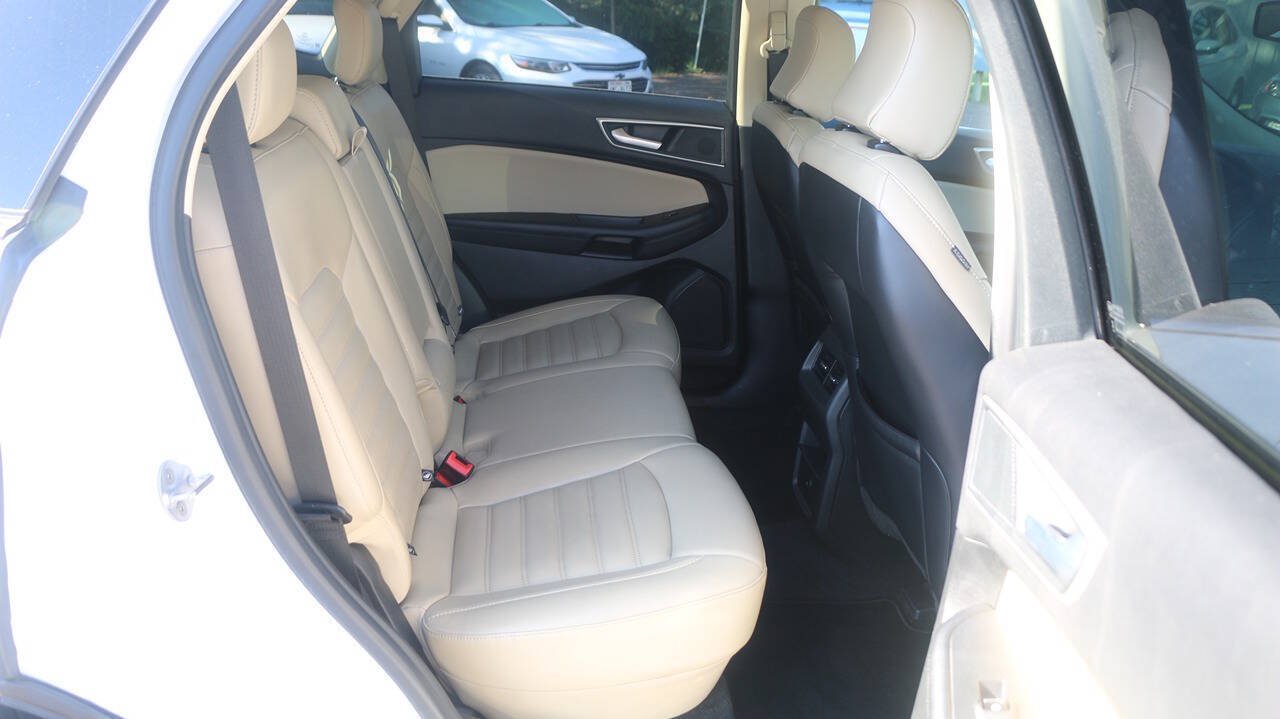 Certified 2024 Ford Edge SEL AWD/4WD image 12