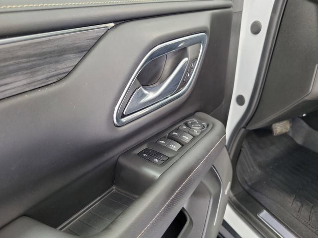 Used 2022 GMC Yukon SLT w/ SLT Luxury Package AWD/4WD image 7