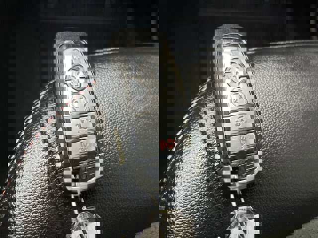 Certified 2022 Ford Edge ST-Line image 33