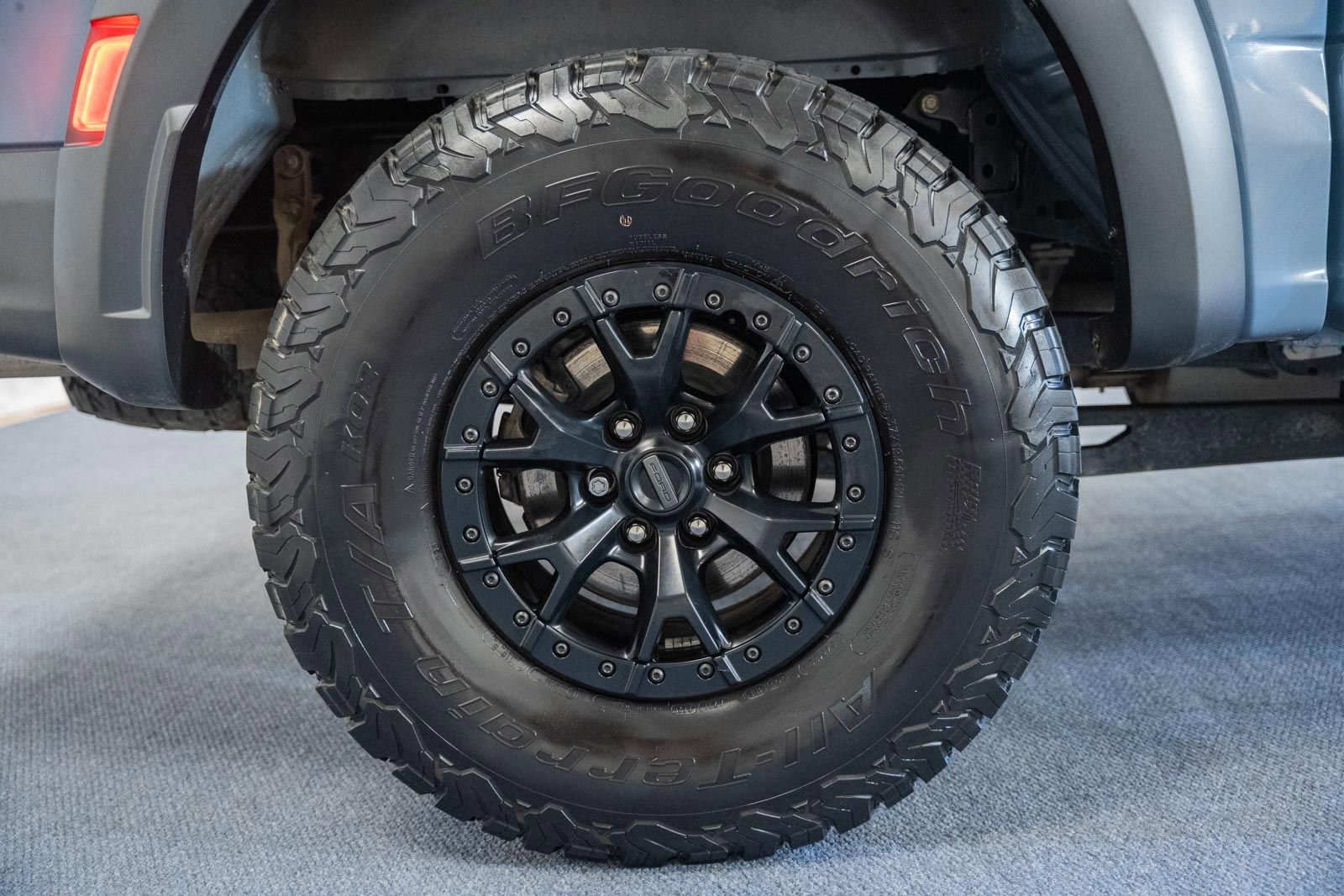 Certified 2023 Ford F150 Raptor w/ Raptor 37 Performance Package AWD/4WD image 19