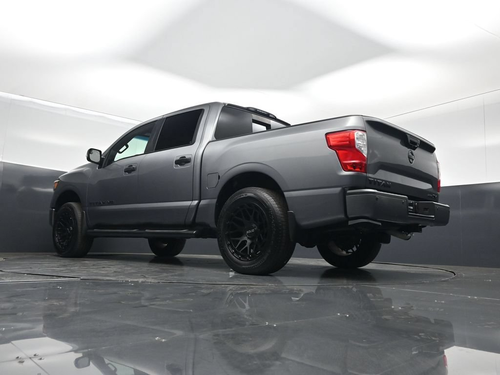 Used 2019 Nissan Titan SV w/ SV Convenience Package RWD image 48