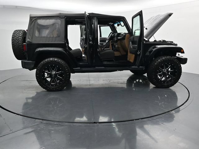 Used 2017 Jeep Wrangler Unlimited Sahara w/ Max Tow Package AWD/4WD image 37