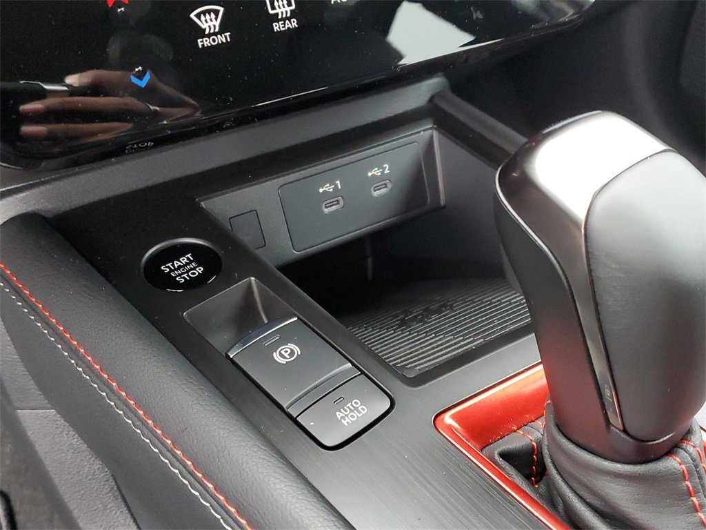 Used 2025 Nissan Kicks SR image 49