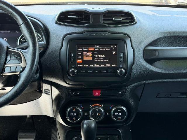 Used 2017 Jeep Renegade Limited AWD/4WD image 18