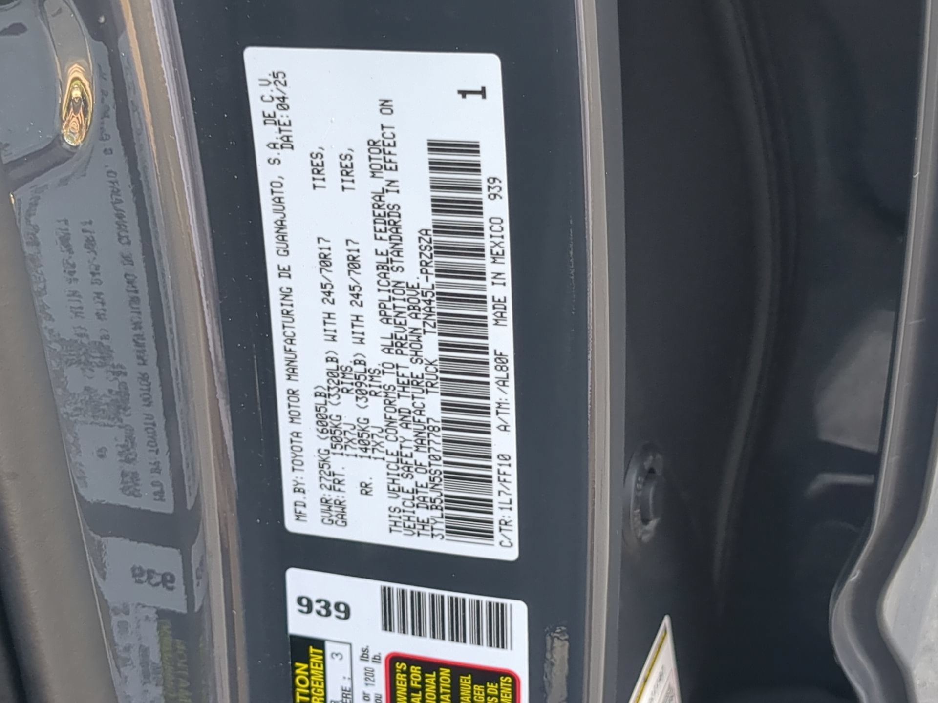 Used 2025 Toyota Tacoma SR5 AWD/4WD image 72