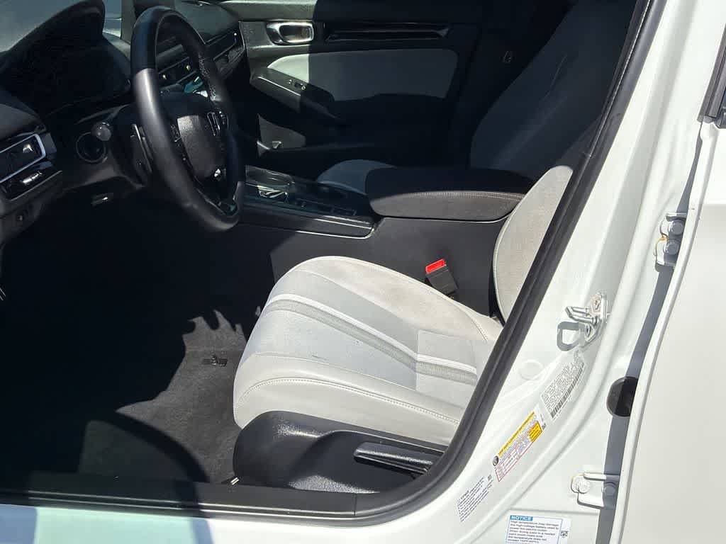 Used 2025 Honda Civic Sport image 10