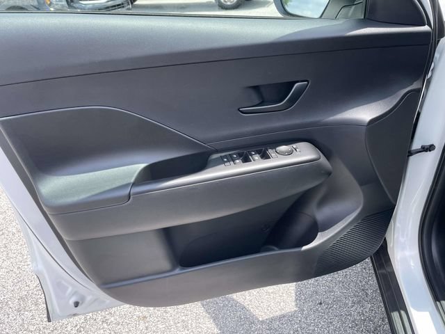 Used 2026 Hyundai Kona SEL Sport FWD image 15