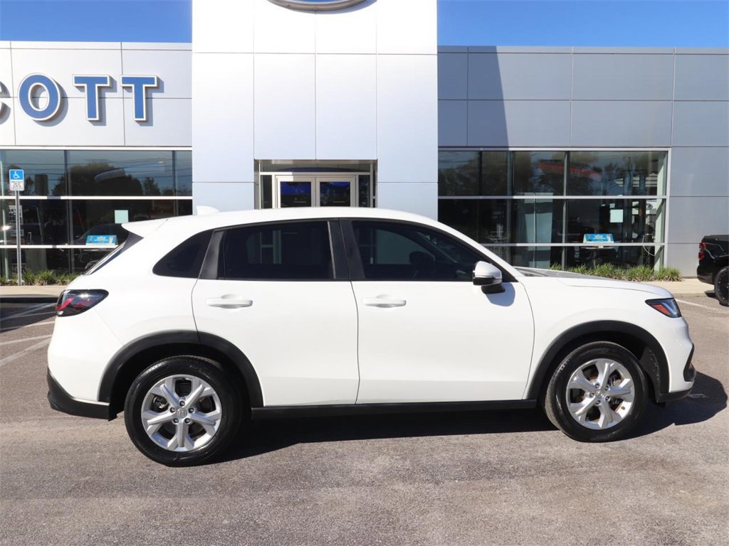 Used 2024 Honda HR-V LX image 6