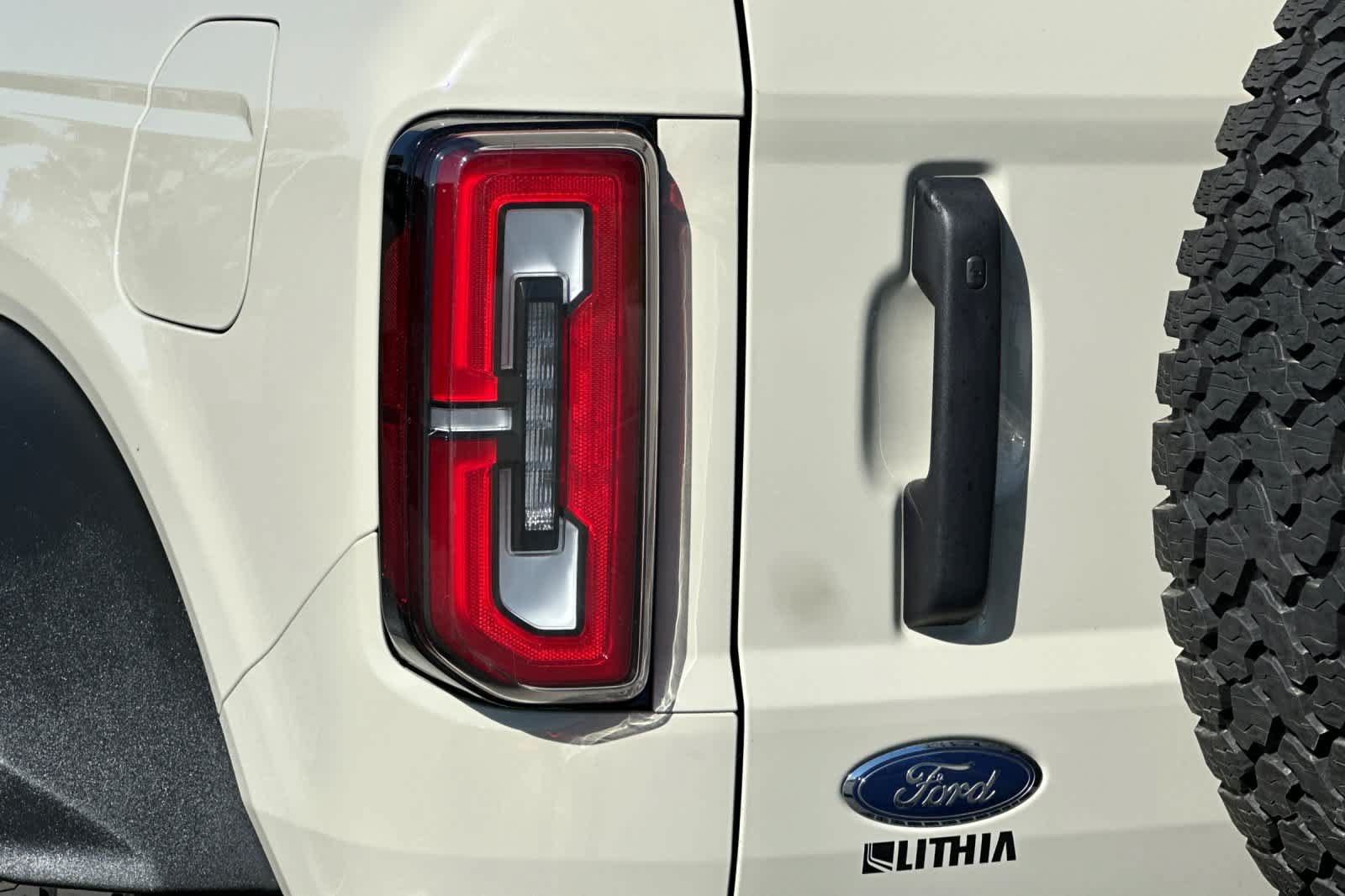 Certified 2025 Ford Bronco Badlands w/ Sasquatch Package AWD/4WD image 28