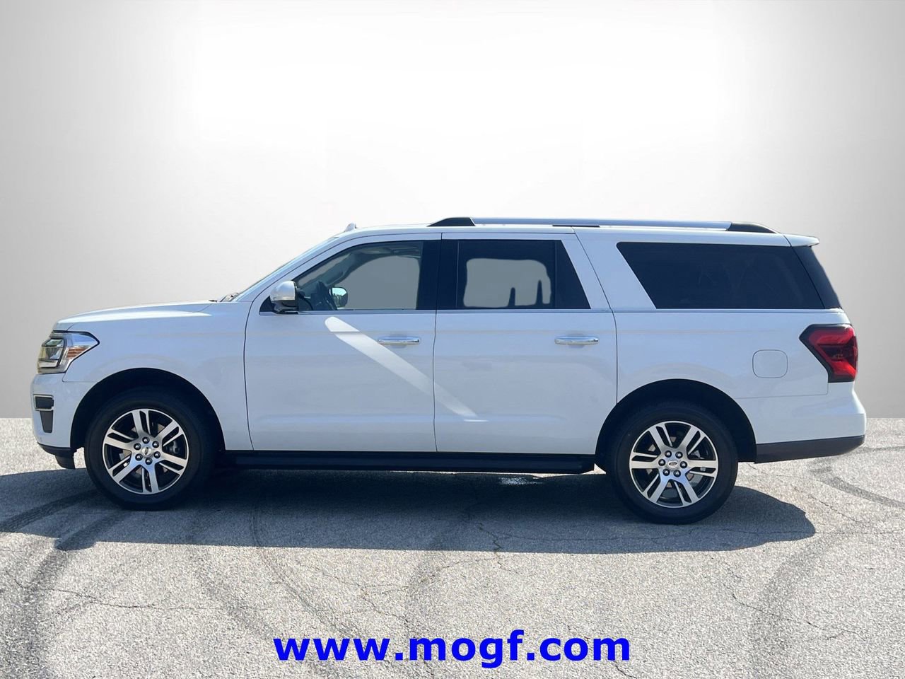 Certified 2024 Ford Expedition Max Limited AWD/4WD image 6