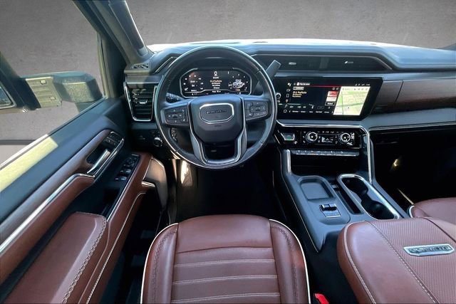 Used 2024 GMC Sierra 2500 Denali Ultimate w/ Snow Plow Prep/Camper Package image 5