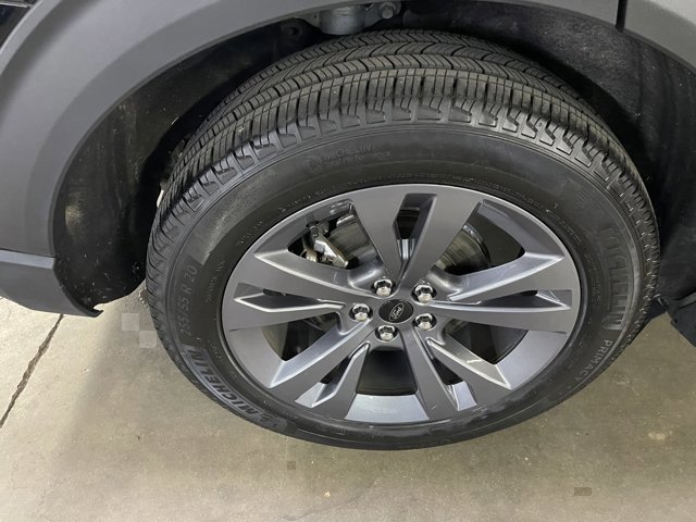 Certified 2022 Ford Explorer XLT w/ Equipment Group 202A AWD/4WD image 21