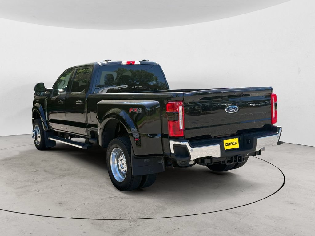 Certified 2025 Ford F450 Lariat w/ FX4 Off-Road Package AWD/4WD image 3
