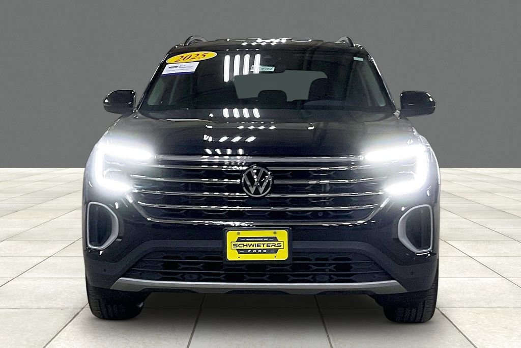 Used 2025 Volkswagen Atlas SE image 6