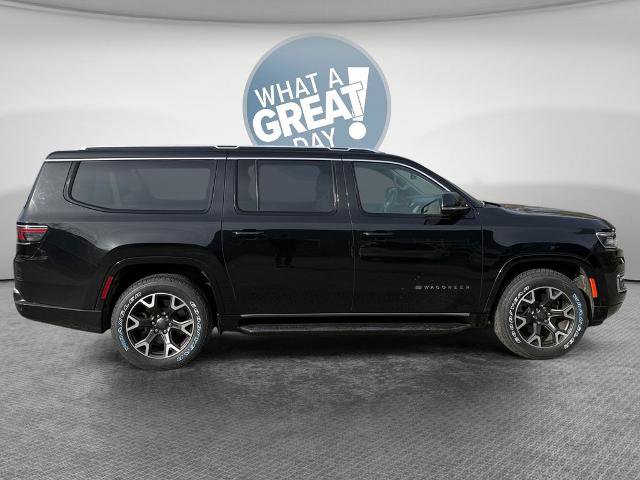 Used 2024 Jeep Wagoneer L Series III w/ Flexible Seating Group AWD/4WD image 2