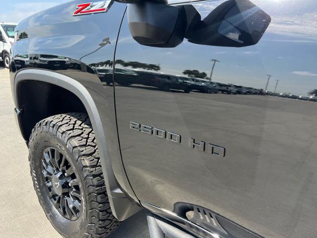 Used 2022 Chevrolet Silverado 2500 LTZ w/ LTZ Plus Package AWD/4WD image 22
