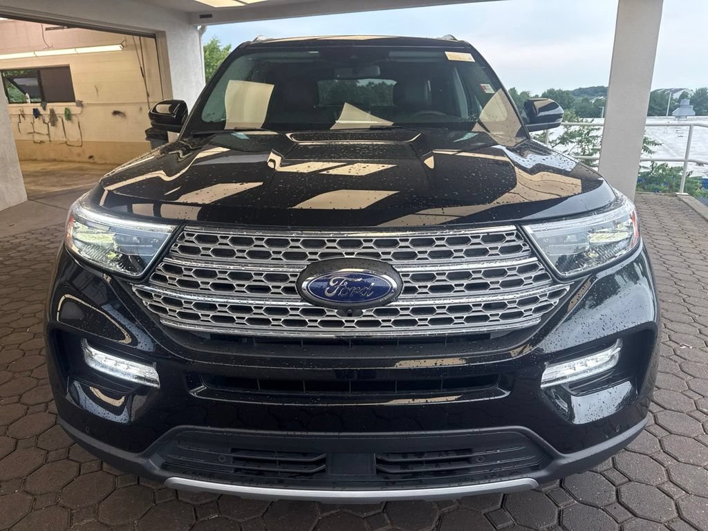 Certified 2024 Ford Explorer Limited w/ Limited Technology Package AWD/4WD image 2