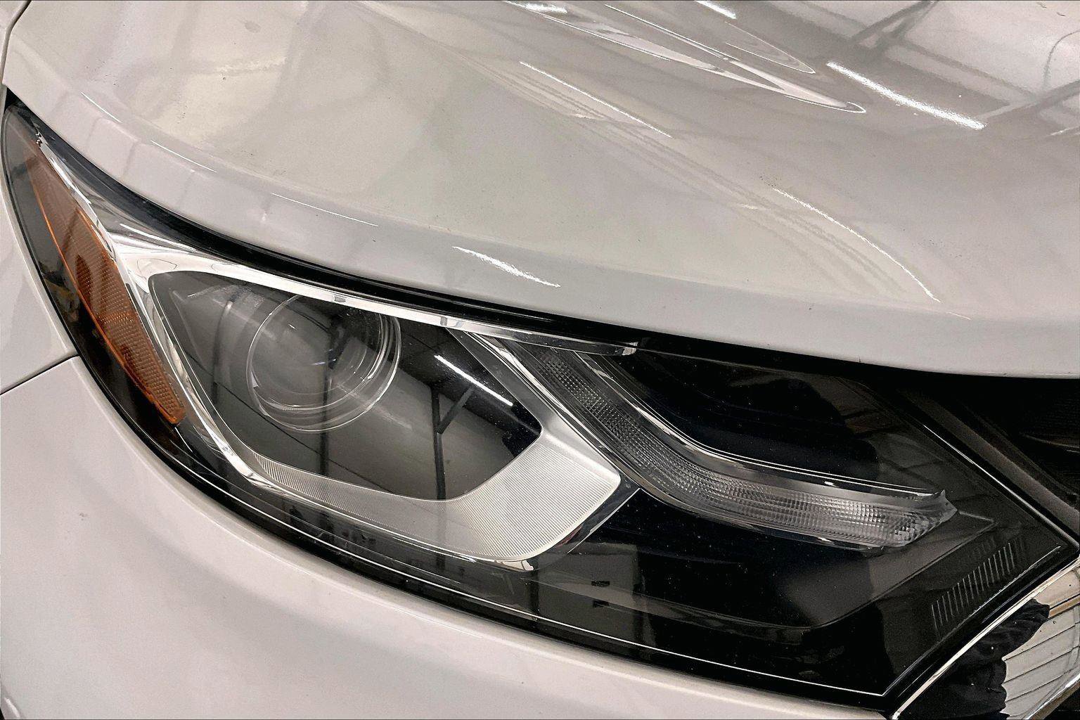 Used 2020 Chevrolet Equinox LT image 27