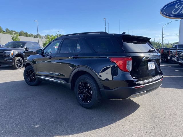 Certified 2024 Ford Explorer XLT w/ Equipment Group 202A AWD/4WD image 6