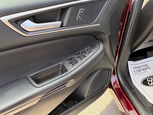 Certified 2022 Ford Edge SEL w/ Convenience Package image 10
