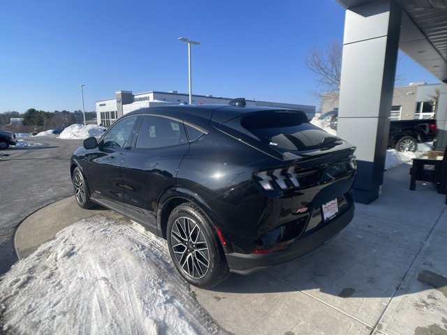 Certified 2025 Ford Mustang Mach-E Premium image 3
