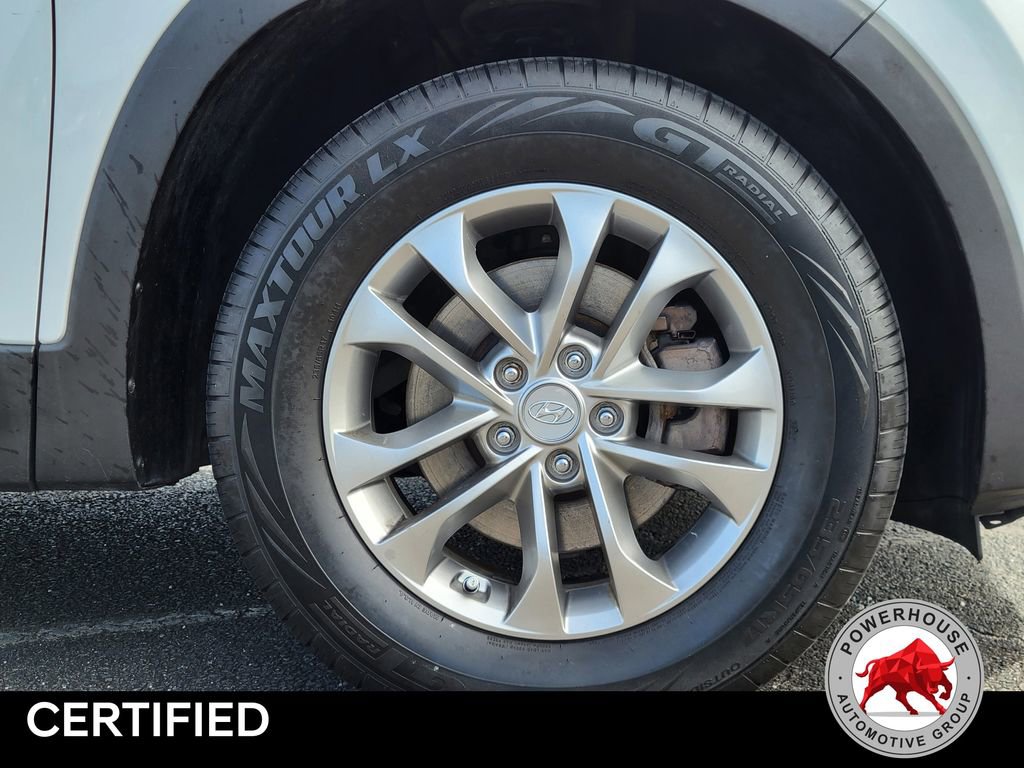 Used 2019 Hyundai Santa Fe SE FWD image 12