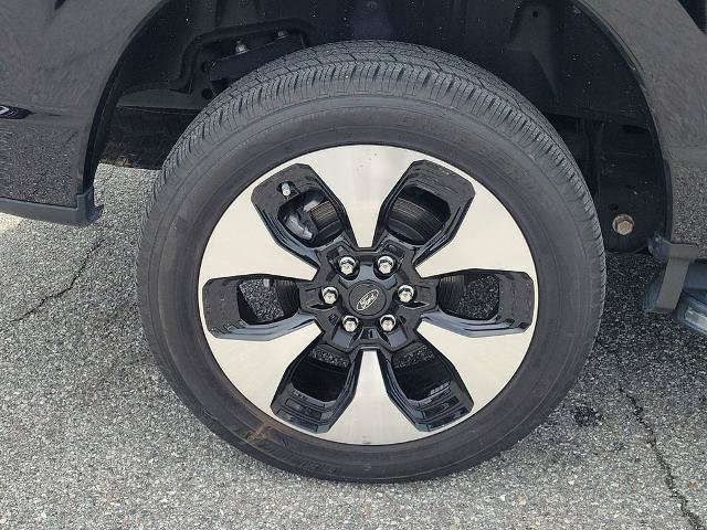 Certified 2023 Ford F150 Lightning Platinum AWD/4WD image 6