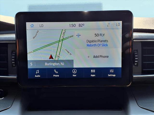 Certified 2022 Ford Explorer XLT w/ Equipment Group 202A image 29