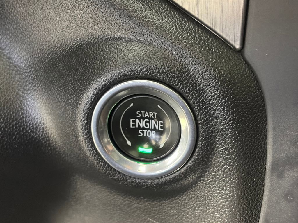 Used 2020 GMC Sierra 3500 Denali w/ Denali Ultimate Package AWD/4WD image 23