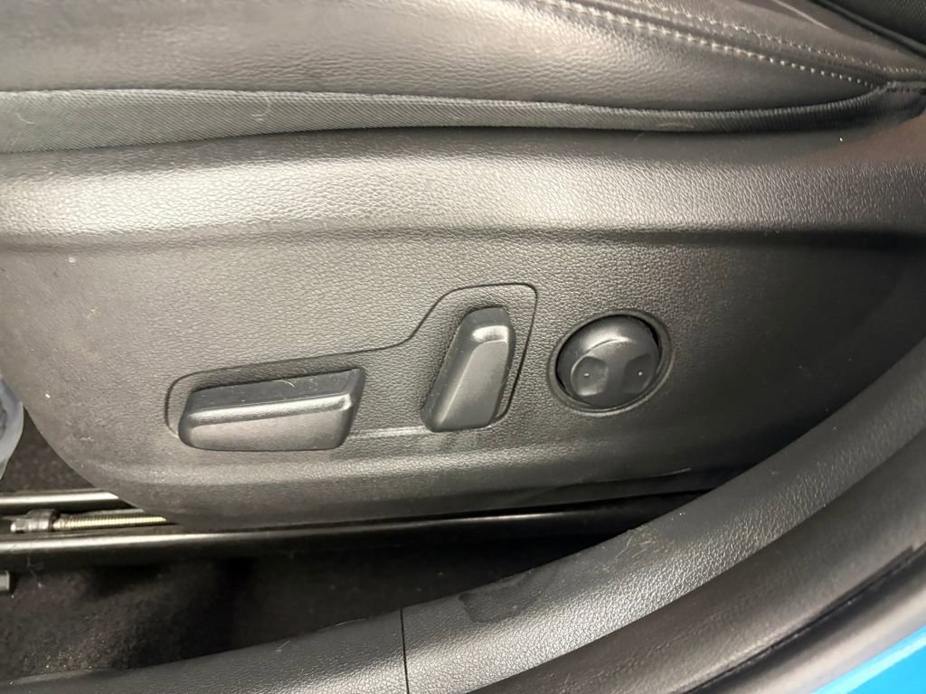 Used 2022 Hyundai Kona Limited w/ Cargo Package image 16