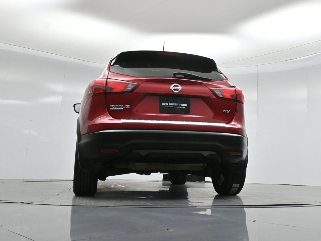 Used 2018 Nissan Rogue Sport SV image 19
