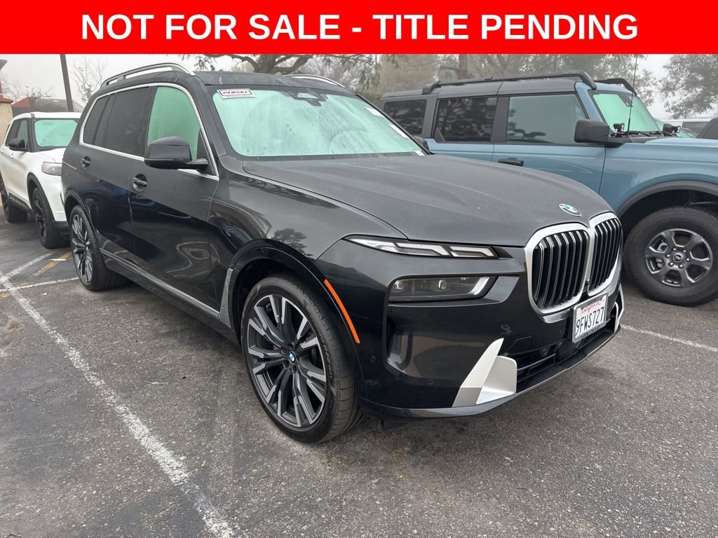 Used 2023 BMW X7 xDrive40i w/ Parking Assistance Package image 18