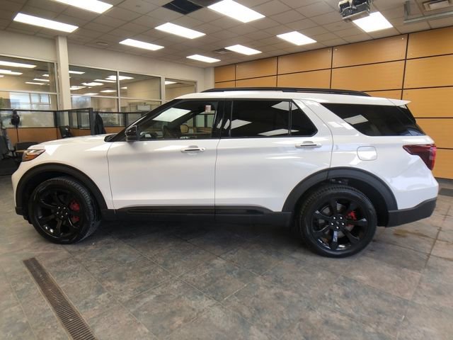 Certified 2023 Ford Explorer ST w/ Equipment Group 401A image 2