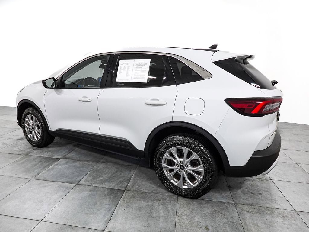 Certified 2024 Ford Escape Active AWD/4WD image 4