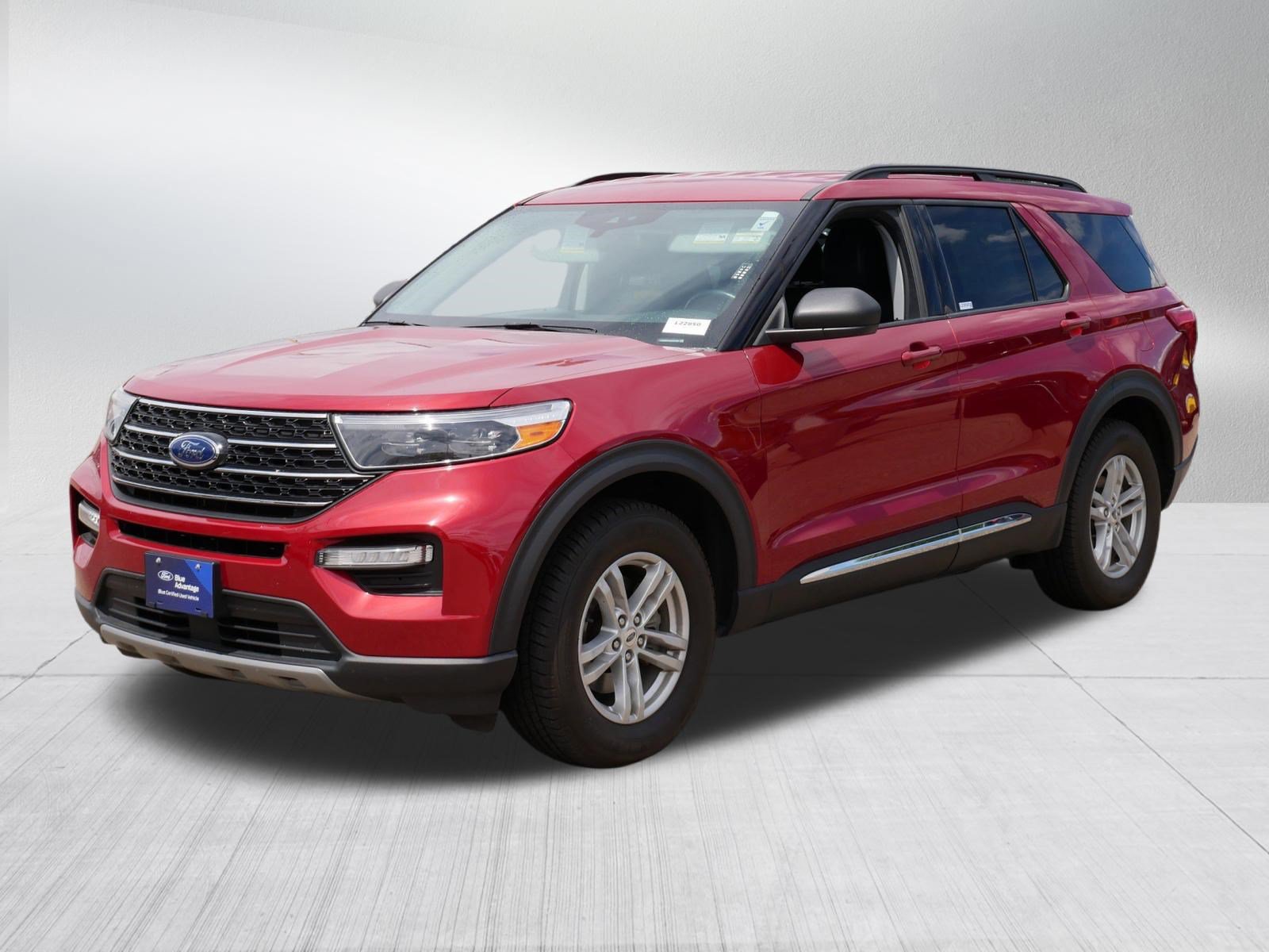 Certified 2020 Ford Explorer XLT w/ Equipment Group 202A AWD/4WD image 3