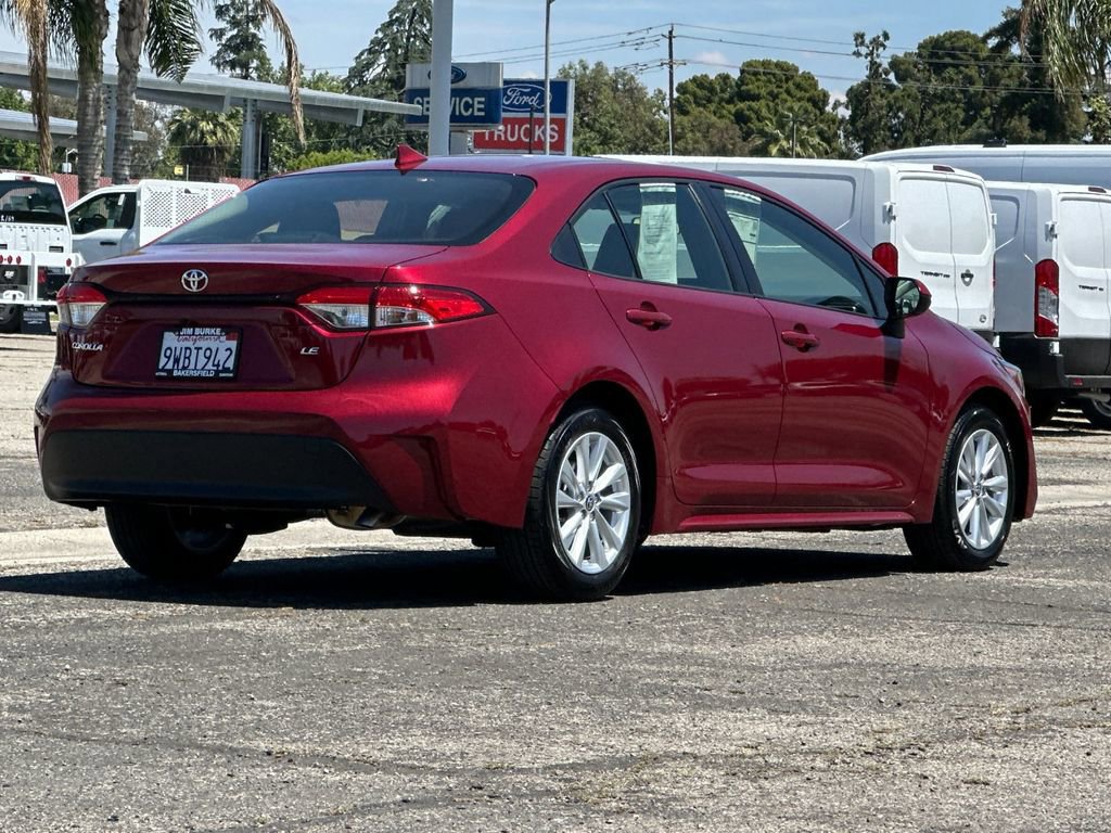 Used 2026 Toyota Corolla LE w/ LE Premium Package FWD image 5