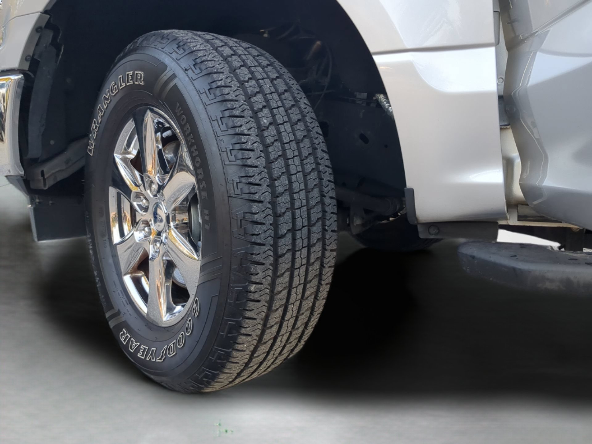 Certified 2019 Ford F150 XLT w/ Equipment Group 302A Luxury AWD/4WD image 72