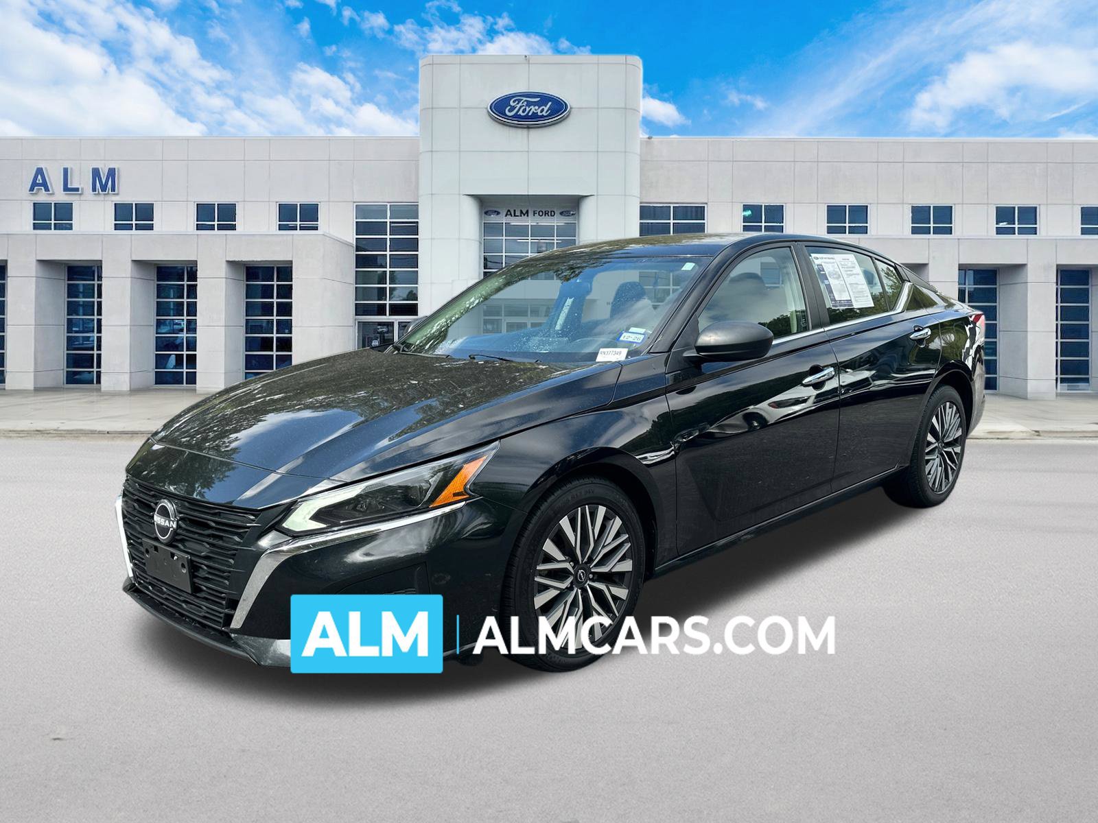 Used 2024 Nissan Altima 2.5 SV